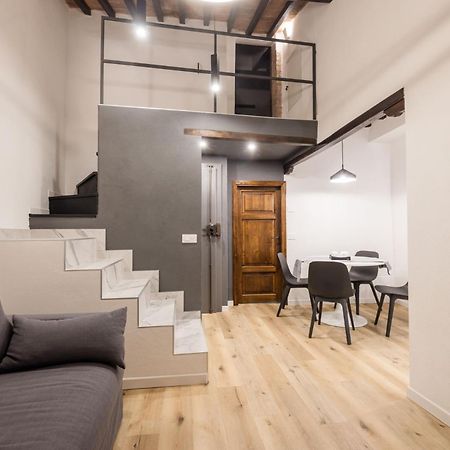 Appartamento Sui Tetti Di Ovile Siena Exterior foto
